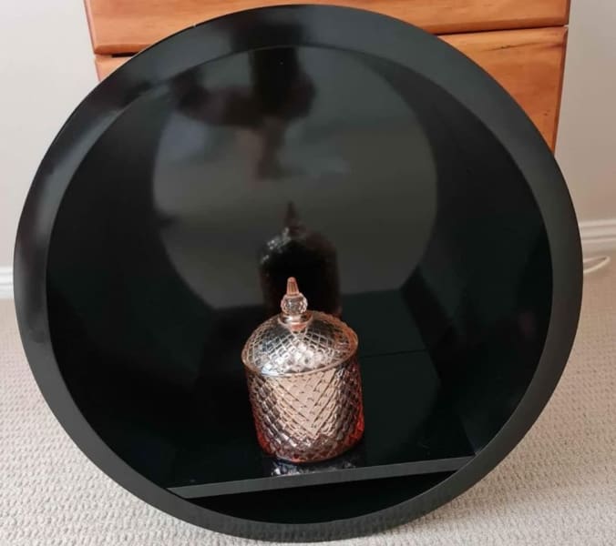 Round shelf (wall mounted with hidden fixtures)62863410041731111