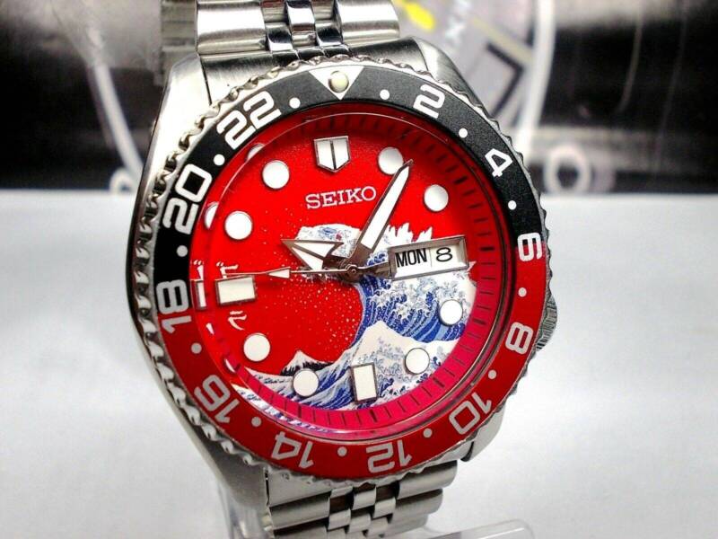 Seiko RED GREAT WAVE Dial SKX007 Auto 200M Scuba Dive Watch Oct