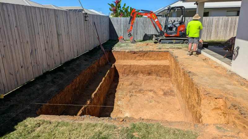 Cairns Tipper and Excavator Earthmoving Services62863842877570111