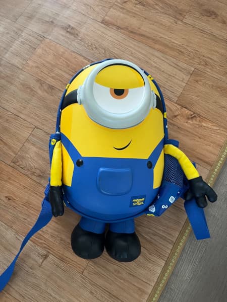 Smiggle minion bag, Bags