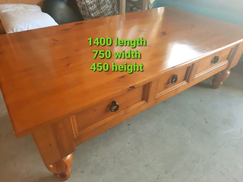 second hand pine coffee table