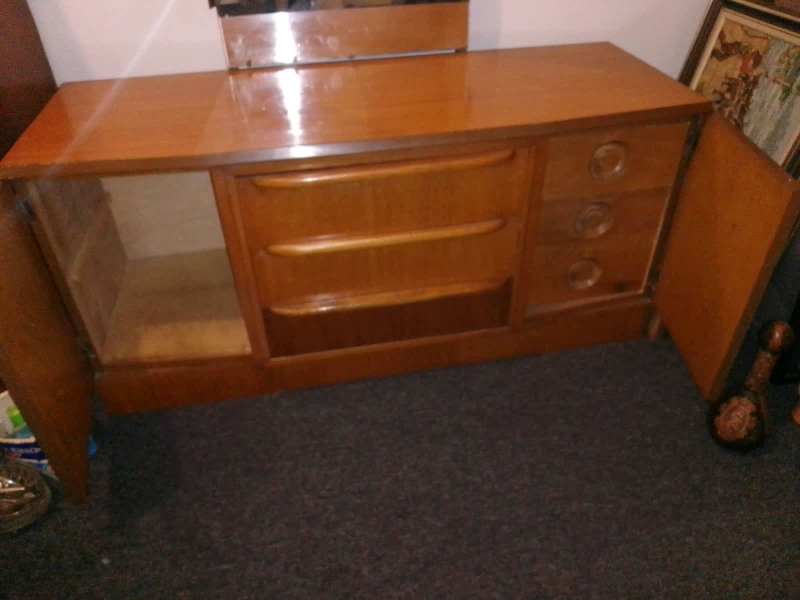 Vintage Bedroom Dresser with Mirror MCM62863840798979112