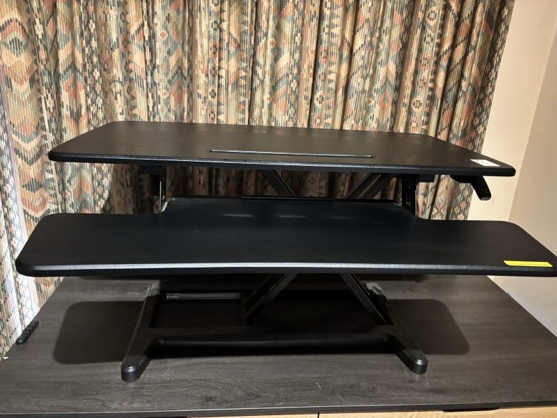 Stand-up desk unit, officeworks large model , as new628634095156491111