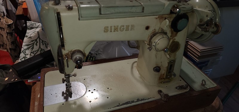 Singer 319k in working order630204474259231111