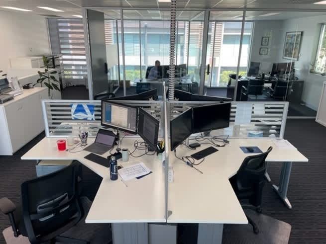 Used Office Furniture | Desks | Gumtree Australia Monash Area - Mulgrave |  1311120200