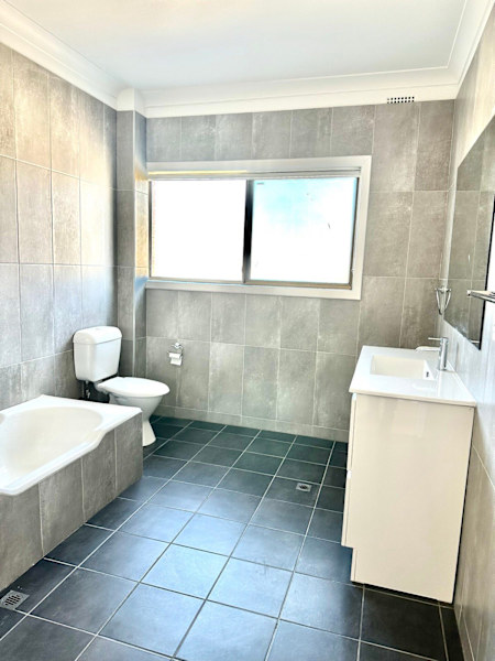 Room for rent 62918283701249111