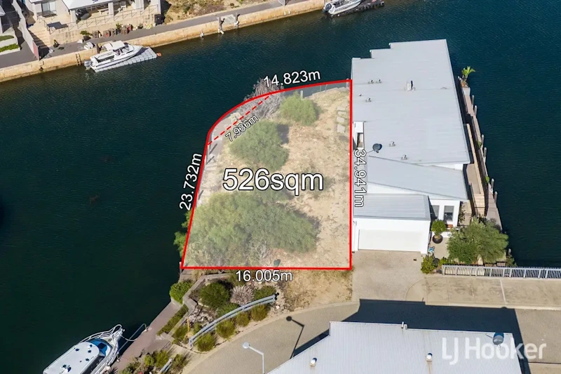38m Water Frontage Corner Canal Block in gated Estate63004345173250114
