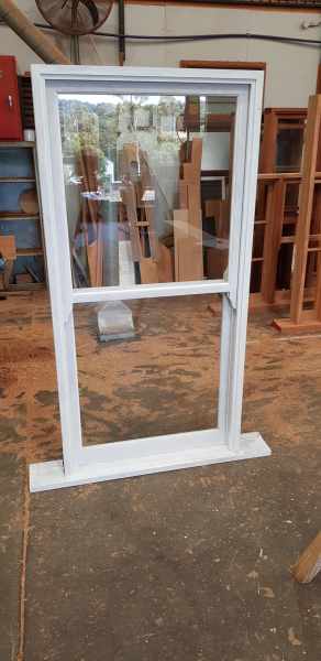 TIMBER WINDOW, New guinea rose wood Double hung630077407372811128