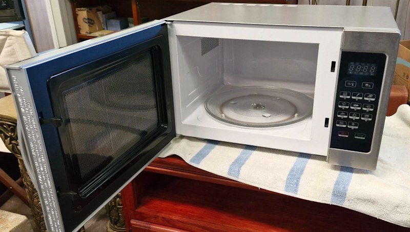 Sharp Contempo Large Digital Microwave Model EM930ACN630177659600671116