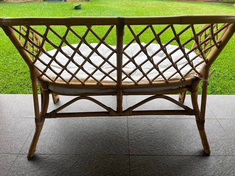 Cane Chair . 2 seater Great condition 63437625138435114