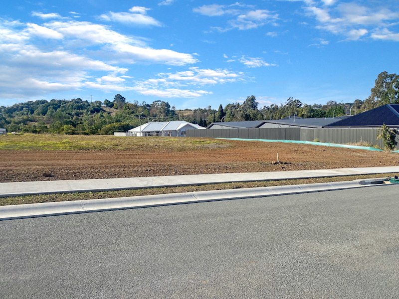 Prime position elevated parcels! - 450m263006690399745113