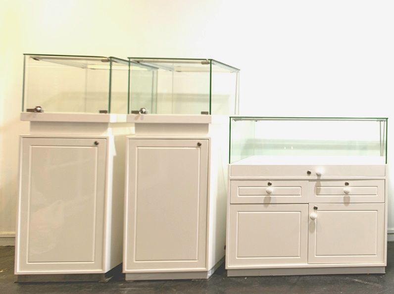 Display Kiosk 6 Shop Cabinets62863407468418112