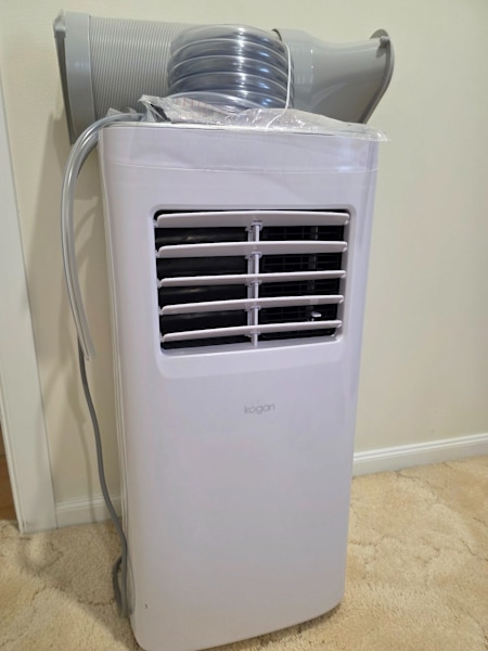 Kogan SmarterHome 2.0kW Portable Air Conditioner / dehumidifier-As New630217313524511121
