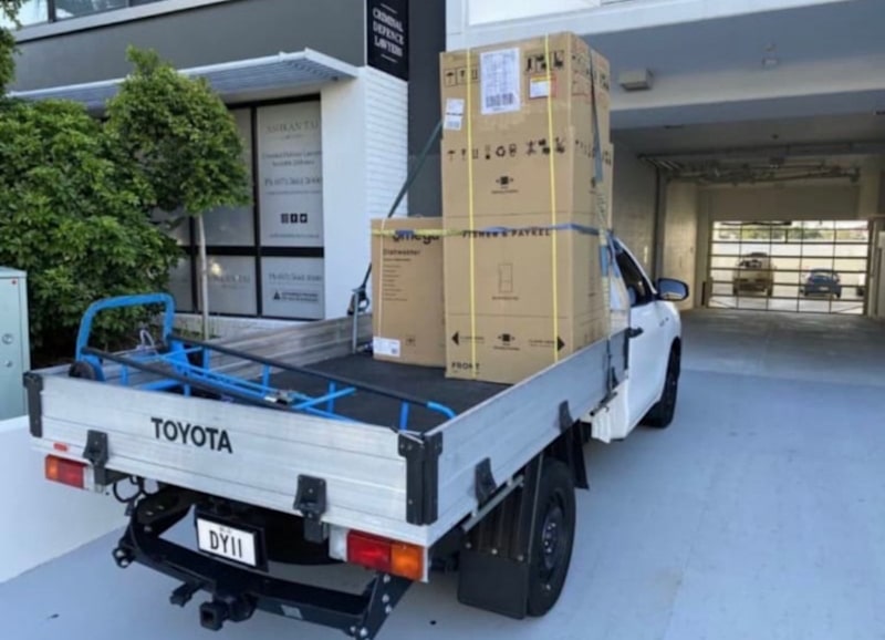 MAN AND UTE (from: $20) 🚚📦 63008481413121113
