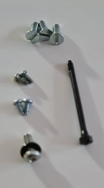 Screws for Husqvarna 6690 sewing machine vintage63017768203395111