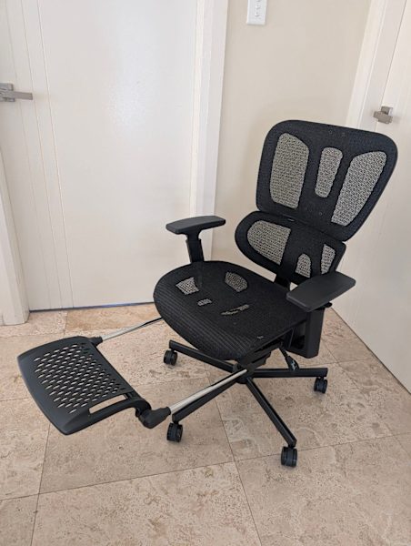 Office Chair with adjustable arm rest and foot rest62863382297857117