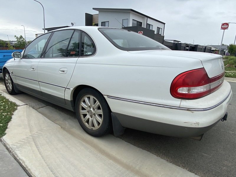 2000 Holden Statesman International62936660498818114