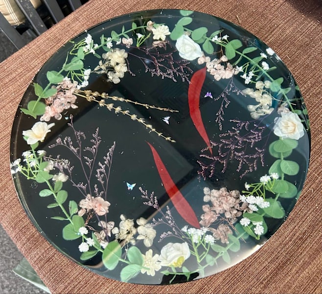 Solid resin round table hand made62863379795203111