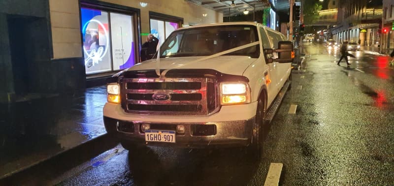 Ford f250 2007 limousine for sale 62934700470146113