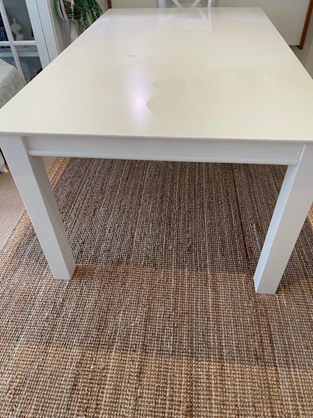 Dining table62863837655427112