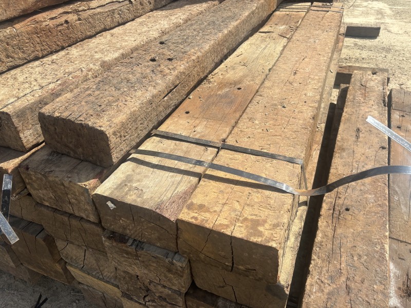 Timber sleepers62864725979266112