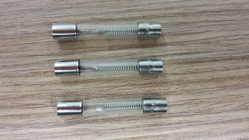 Microwave high voltage fuses 5KV 0.7A 0.8A NEW. Quick fix63013347900290113