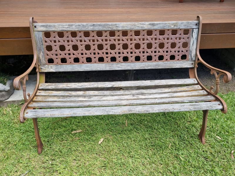 lattice back garden bench