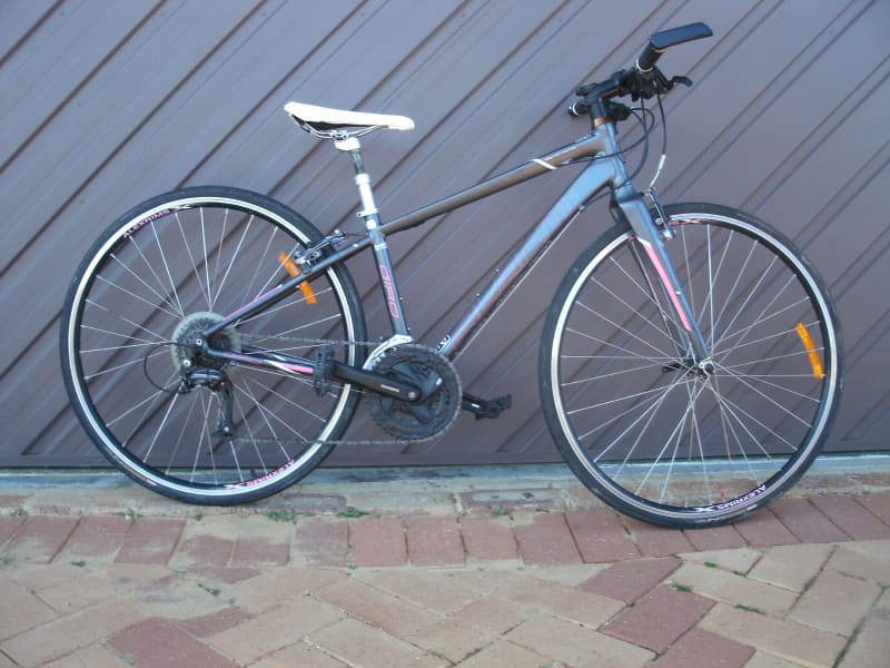 avanti giro f2 road bike
