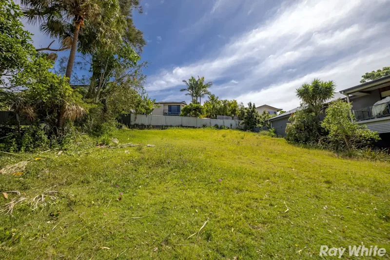 Prime Block with Stunning Water Views62885360653187112