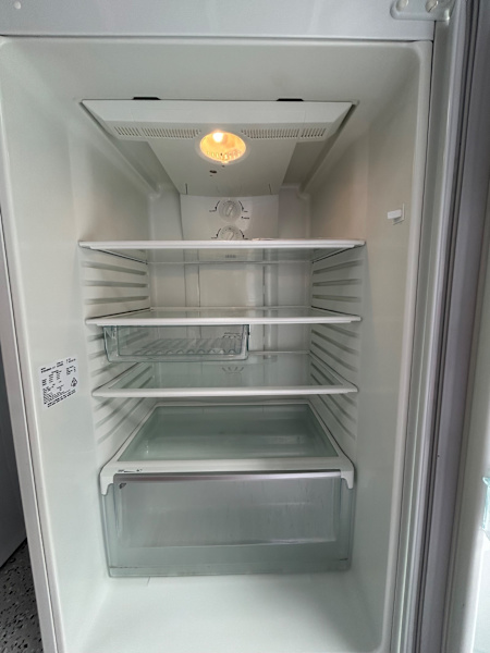 Westinghouse fridge freezer63020447597697113
