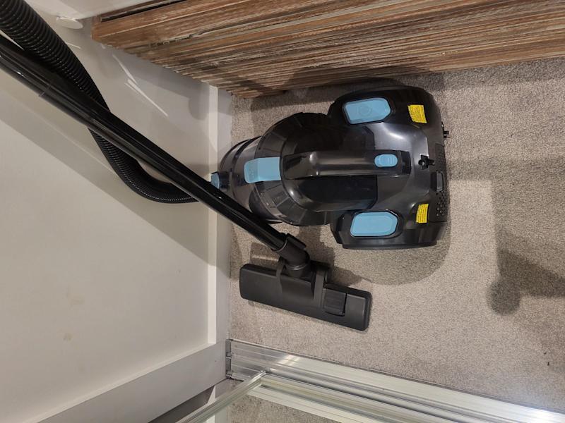 1800W Bagless Vacuum - Black[Anko]63612128528387111