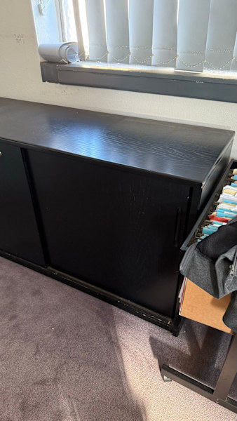 Black lockable sideboard cabinet FREE62863382596353112