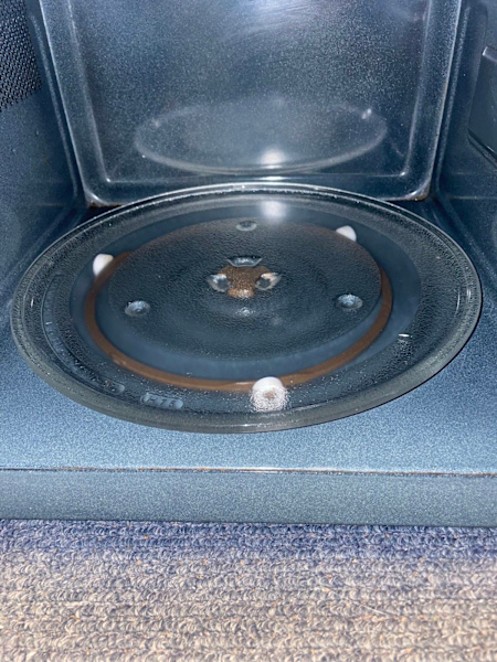 Samsung Ceramic-Enamel Microwave For Sale63021730540034114