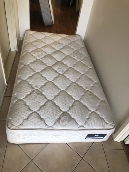 sealy eastgate mattress