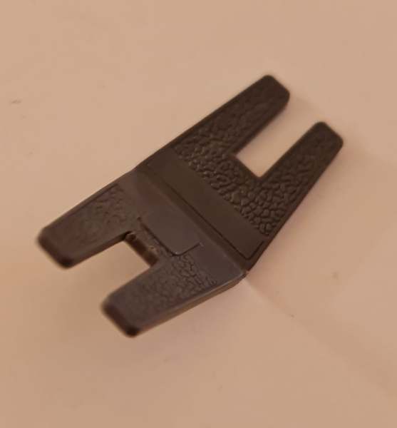 Button reed plate shank for Husqvarna 6690 sewing machine vintage63016913955331114