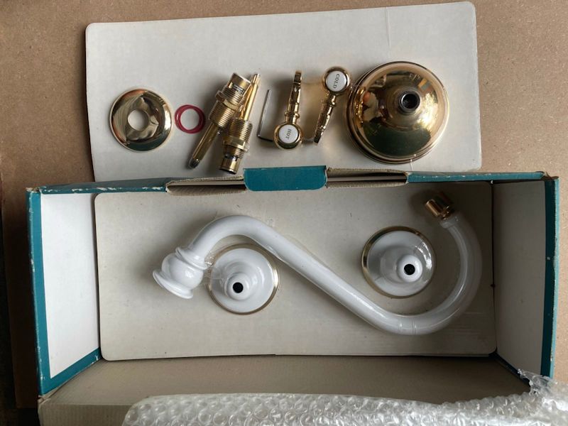BRAND NEW BATHROOM TAP-WARE - $275 63011990939395112