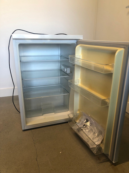 Westinghouse Bar Fridge 63020448783107112