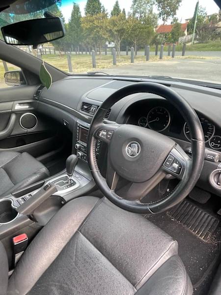 Holden commodore62938582883201112