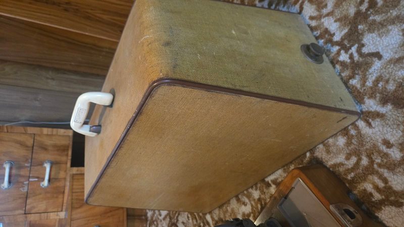 Singer 15M vintage sewing maxhine63016059555458114
