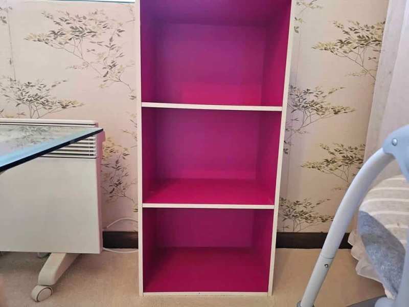 Pink bookshelf62863378341890113