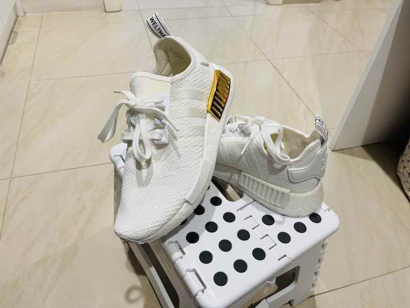 adidas nmd womens white and gold