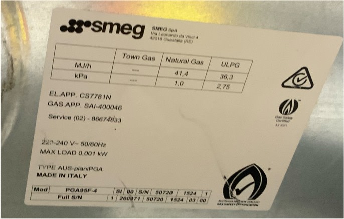 Smeg: stovetop/ gas.63470142722562110