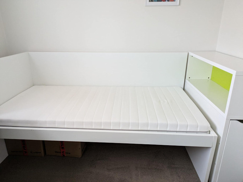 Single bed with shelf and drawer62863406336001114
