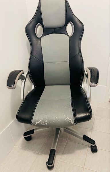 Gaming chair 62863380431106112