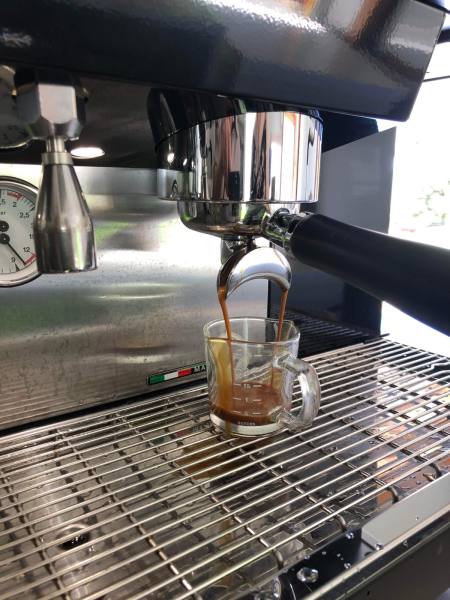 NEED GONE ASAP *** Fully Functional Coffee and Food Van63021731308033113