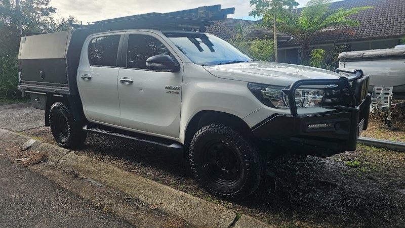 2016 TOYOTA HILUX SR (4x4) 6 SP MANUAL DUAL C/CHAS62935682090627112