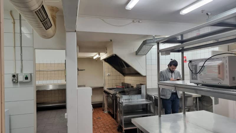 Vegan Commercial Kitchen/Takeaway and Coffee Shop63438933807106112