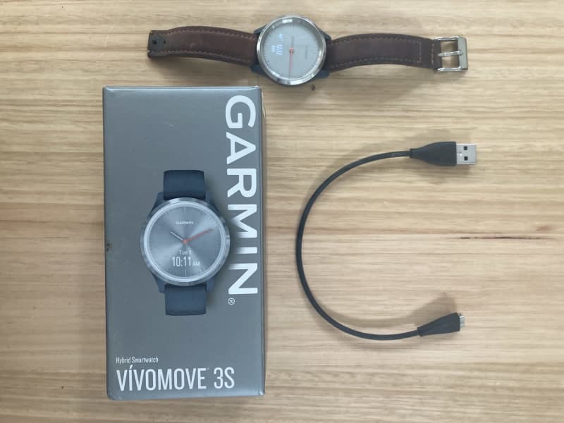 新品特売中 GARMIN vívomove 3S namaste-restoran.ee