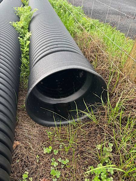Plastic pipes630052183709461120