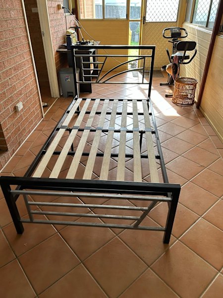 Bed Frame (King Single) $5062863371728131111